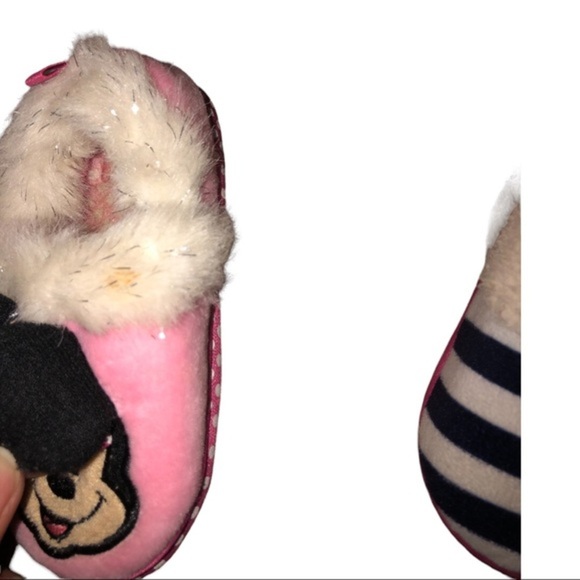 6pairs Toddler shoes-Skechers twinkle toes Minnie Mouse clogs, swim shoes sz 5/6 - Picture 14 of 16
